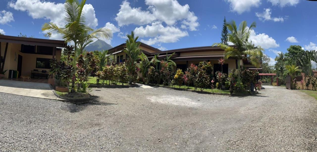 Aunty Arenal Lodge La Fortuna Dış mekan fotoğraf