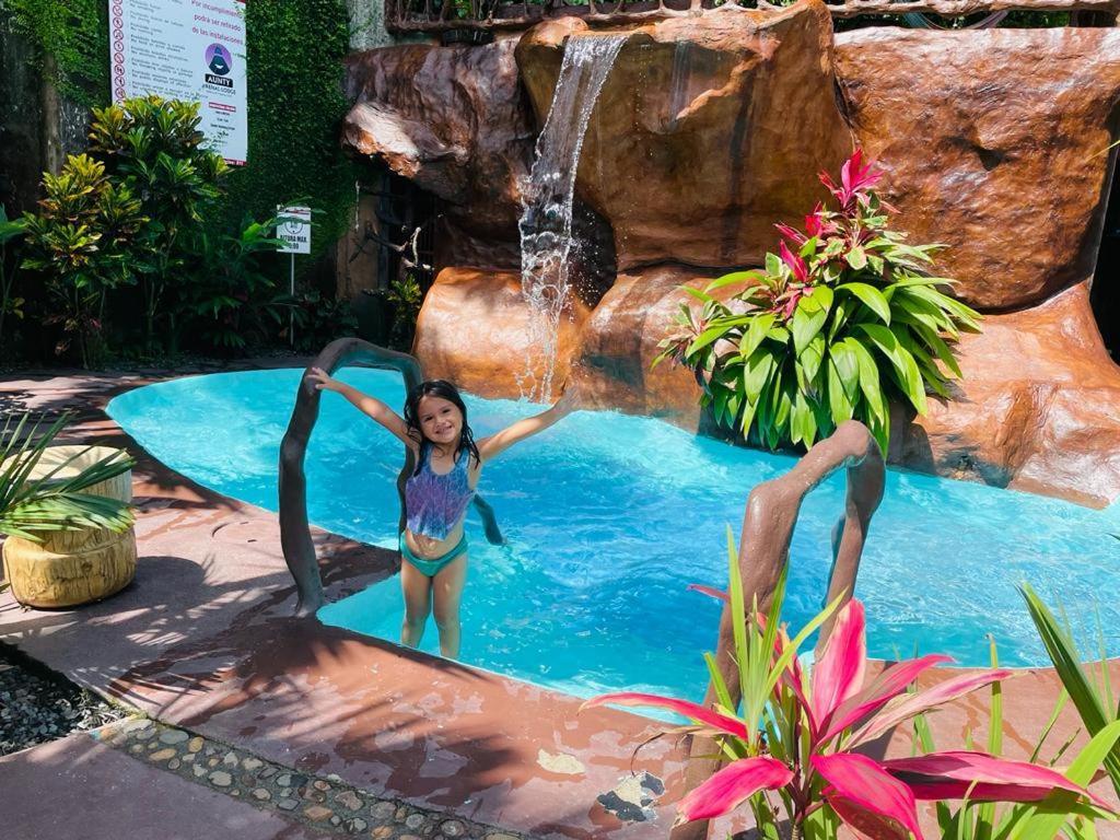 Aunty Arenal Lodge La Fortuna Dış mekan fotoğraf