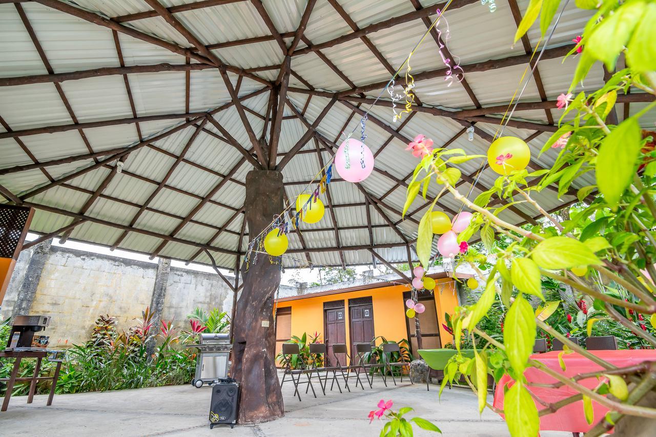 Aunty Arenal Lodge La Fortuna Dış mekan fotoğraf