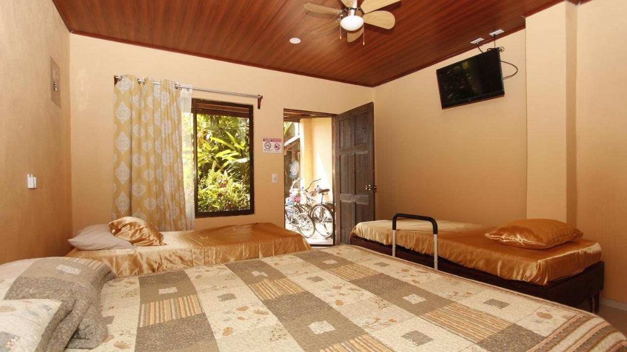 Aunty Arenal Lodge La Fortuna Dış mekan fotoğraf