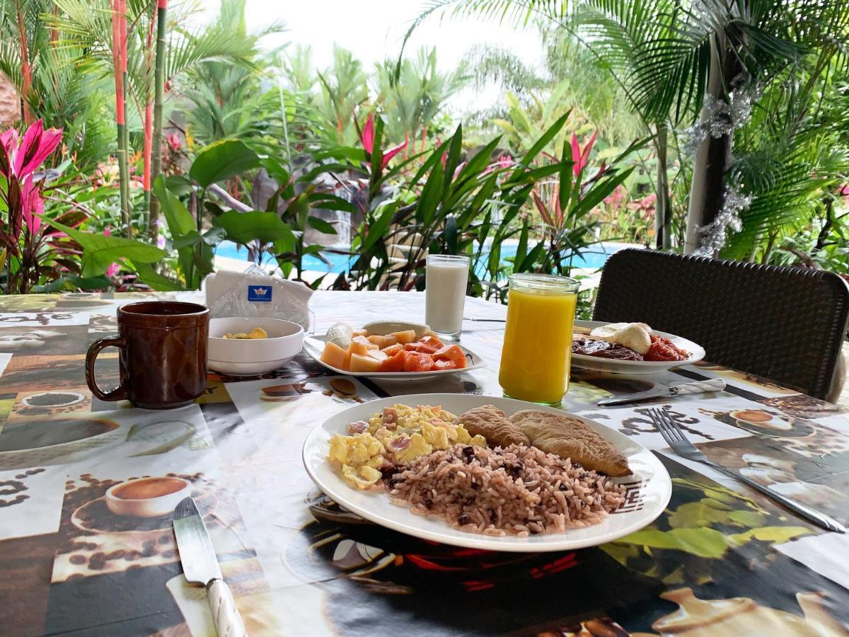 Aunty Arenal Lodge La Fortuna Dış mekan fotoğraf